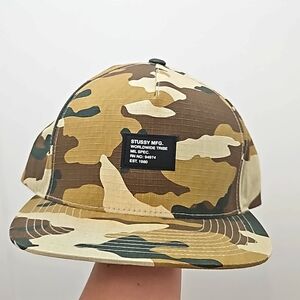 Stussy camo hat